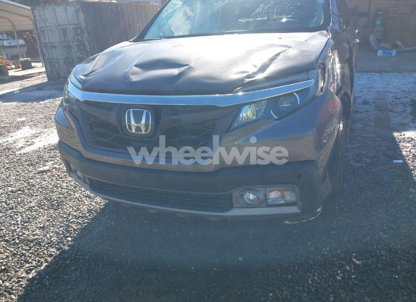 Photo 6 of 2017 Honda Ridgeline RTL (VIN 5FPYK3F78HB039099)