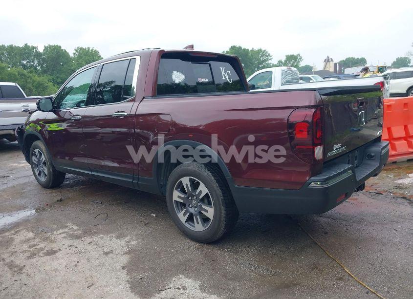 Photo 3 of 2019 Honda Ridgeline RTL-E (VIN 5FPYK3F78KB004781)