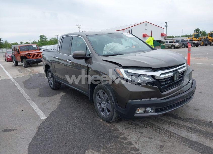 2020 Honda Ridgeline RTL-E (VIN 5FPYK3F78LB001882) main photo