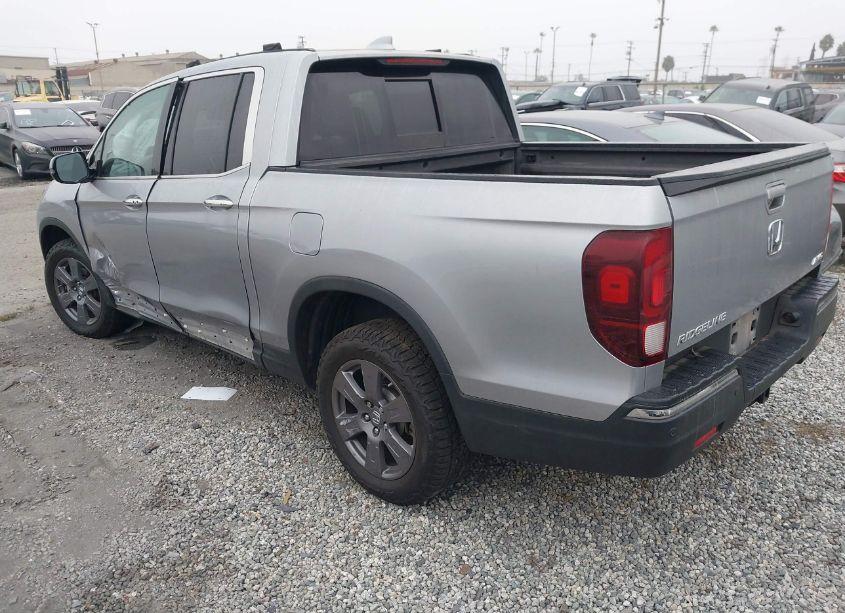 Photo 3 of 2020 Honda Ridgeline RTL-E (VIN 5FPYK3F78LB002708)
