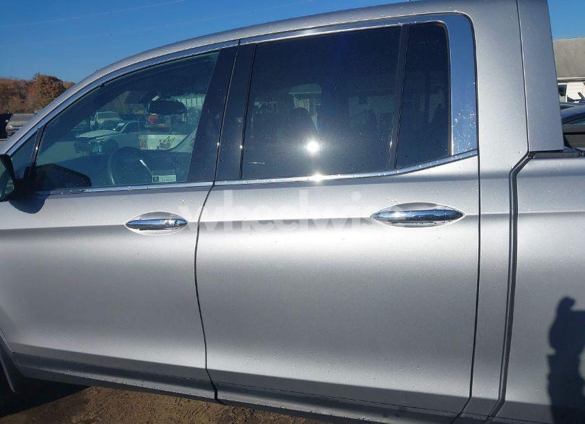 Photo 14 of 2018 Honda Ridgeline RTL-E (VIN 5FPYK3F79JB008806)