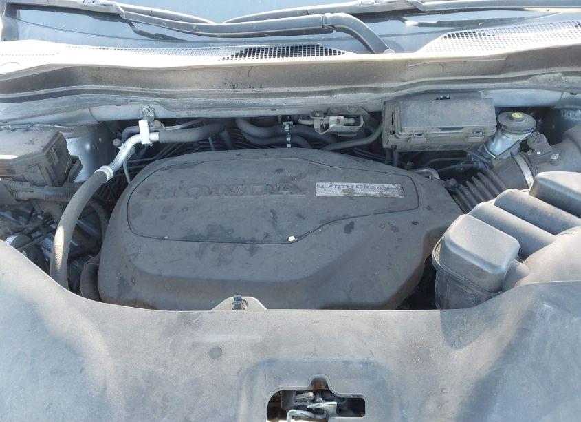 Photo 10 of 2017 Honda Ridgeline RTL-E (VIN 5FPYK3F7XHB033904)