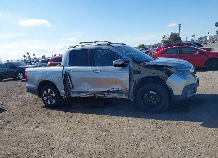 Photo 14 of 2017 Honda Ridgeline RTL-E (VIN 5FPYK3F7XHB033904)