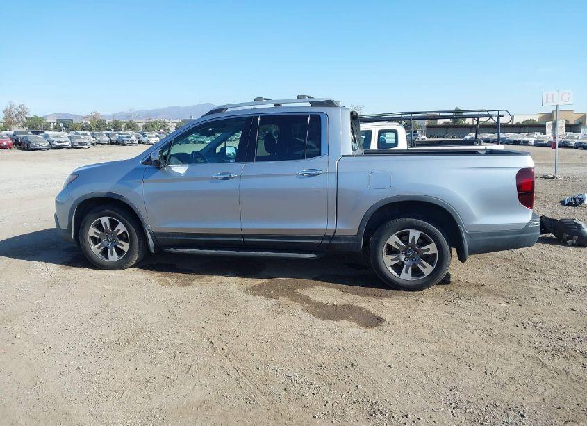 Photo 15 of 2017 Honda Ridgeline RTL-E (VIN 5FPYK3F7XHB033904)