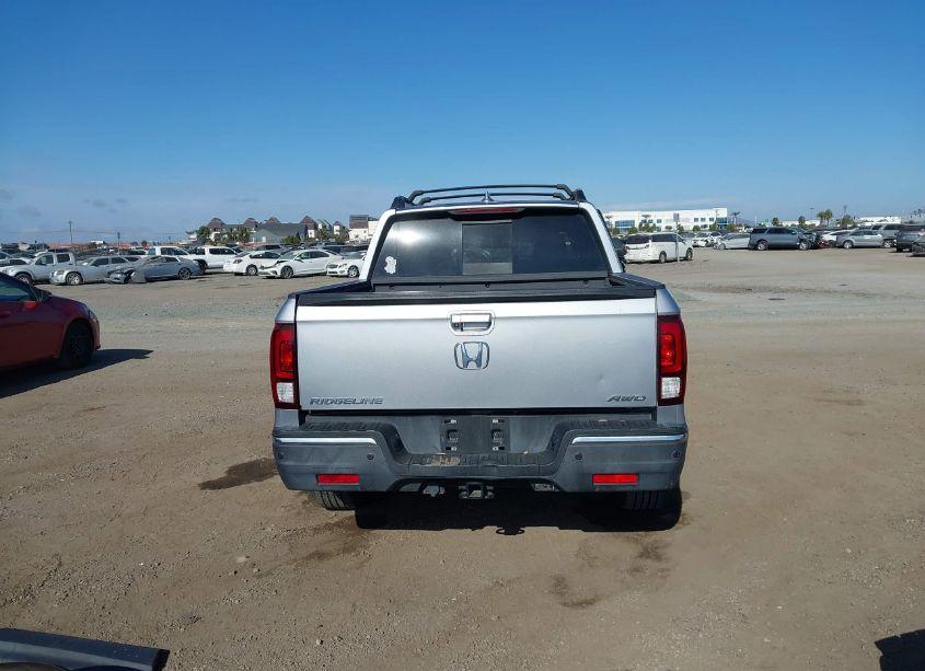 Photo 17 of 2017 Honda Ridgeline RTL-E (VIN 5FPYK3F7XHB033904)
