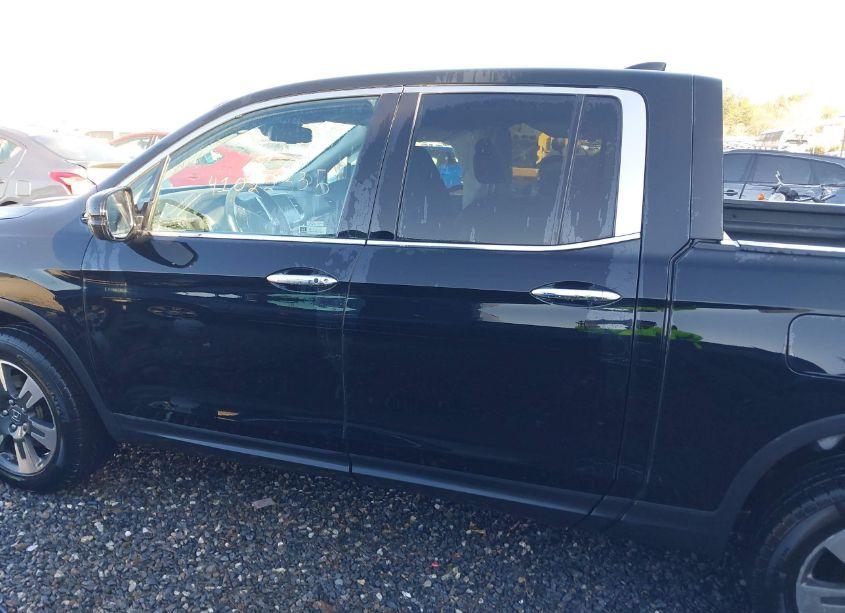 Photo 15 of 2018 Honda Ridgeline RTL-E (VIN 5FPYK3F7XJB013514)