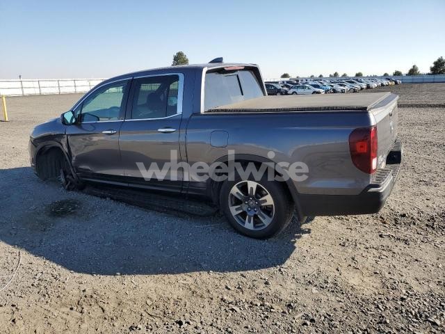 Photo 3 of 2019 HONDA RIDGELINE RTL (VIN 5FPYK3F7XKB015331)