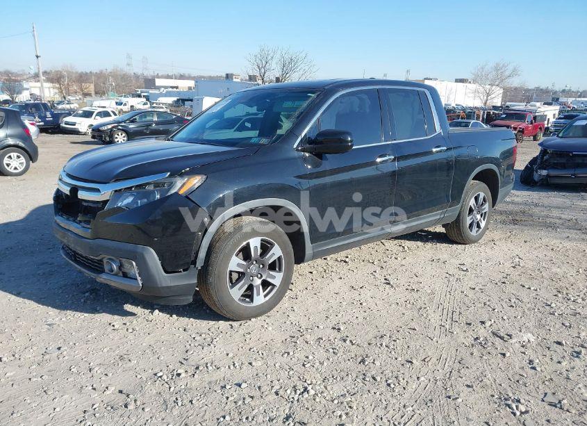 Photo 2 of 2019 Honda Ridgeline RTL-E (VIN 5FPYK3F7XKB033652)