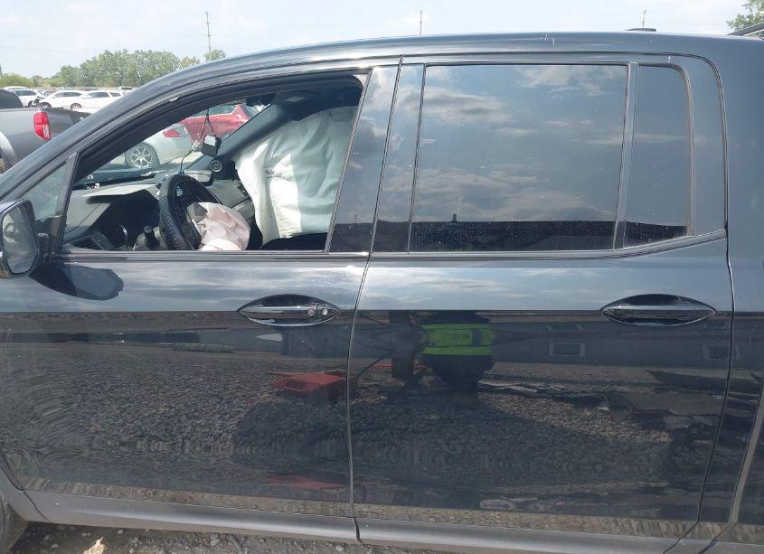 Photo 14 of 2017 Honda Ridgeline BLACK EDITION (VIN 5FPYK3F80HB038246)