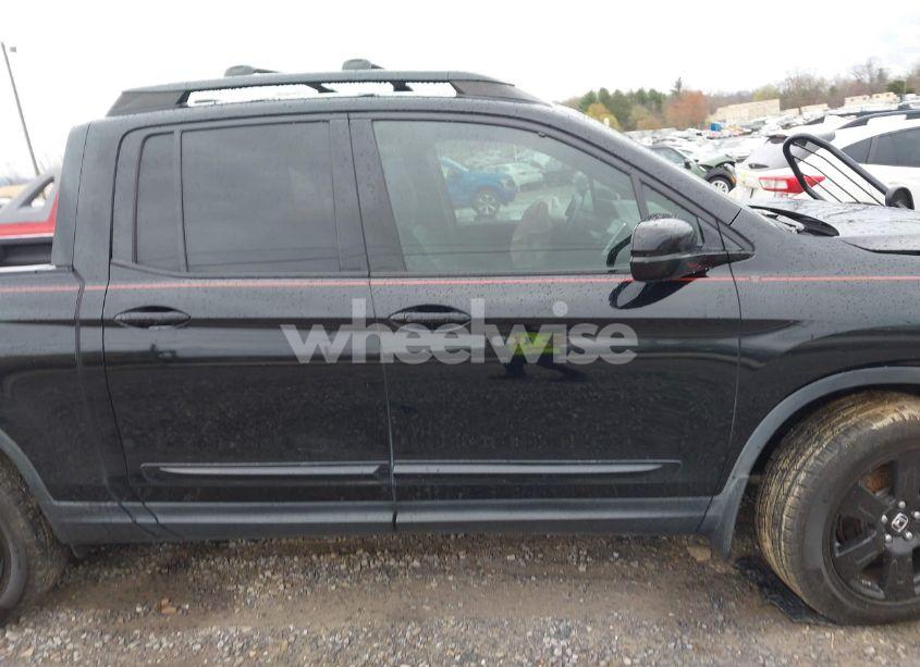 Photo 13 of 2017 Honda Ridgeline BLACK EDITION (VIN 5FPYK3F83HB009159)