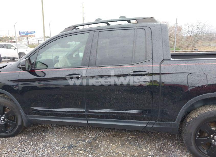 Photo 14 of 2017 Honda Ridgeline BLACK EDITION (VIN 5FPYK3F83HB009159)