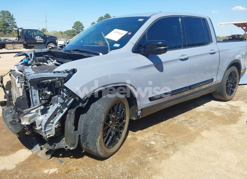 Photo 2 of 2022 Honda Ridgeline BLACK EDITION (VIN 5FPYK3F83NB027821)