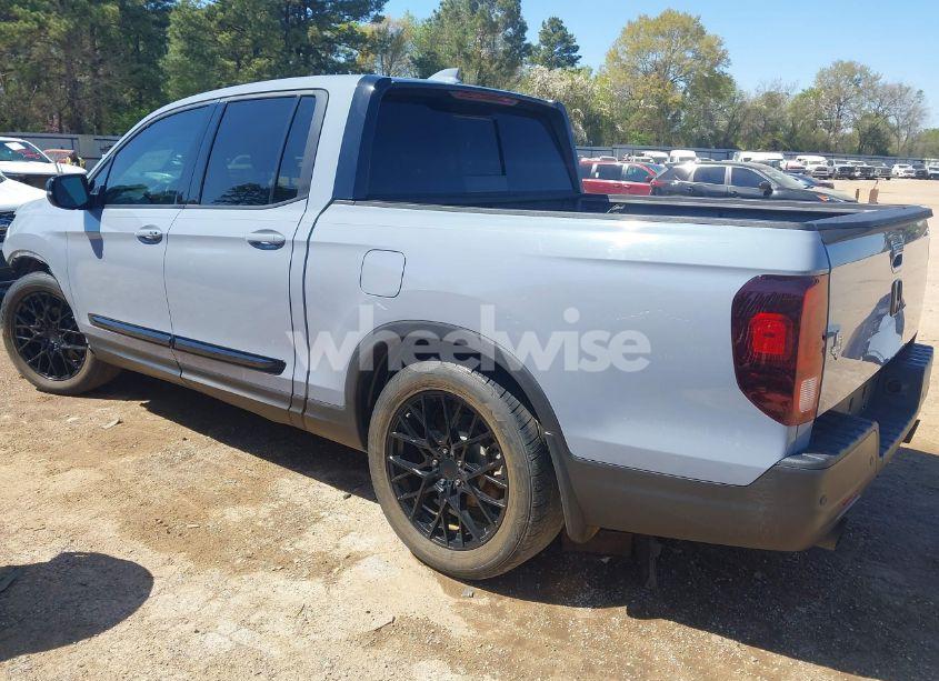 Photo 3 of 2022 Honda Ridgeline BLACK EDITION (VIN 5FPYK3F83NB027821)