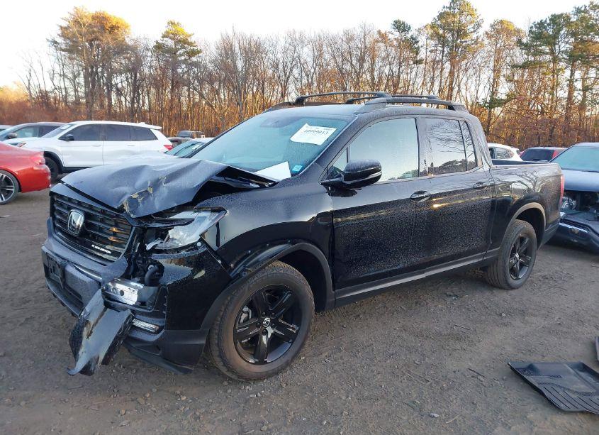Photo 2 of 2022 Honda Ridgeline BLACK EDITION (VIN 5FPYK3F83NB036079)