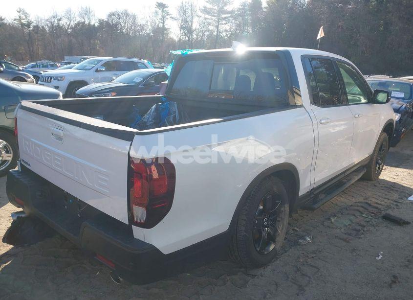 Photo 4 of 2024 Honda Ridgeline BLACK EDITION (VIN 5FPYK3F83RB000219)