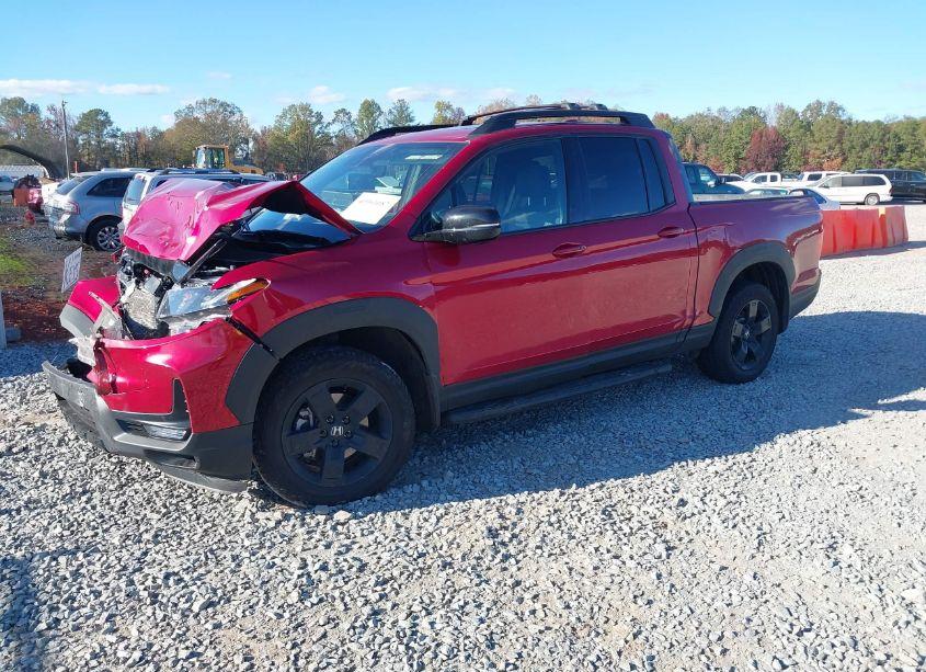Photo 2 of 2024 Honda Ridgeline BLACK EDITION (VIN 5FPYK3F85RB013716)