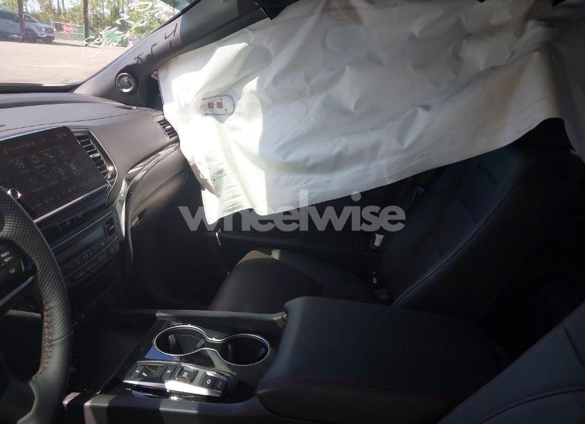 Photo 5 of 2025 Honda Ridgeline BLACK EDITION (VIN 5FPYK3F85SB016492)