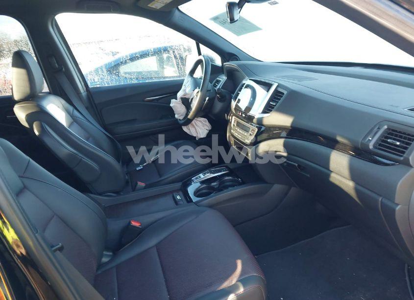 Photo 5 of 2020 Honda Ridgeline BLACK EDITION (VIN 5FPYK3F86LB006409)