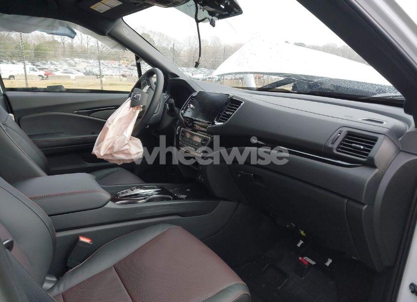 Photo 5 of 2025 Honda Ridgeline BLACK EDITION (VIN 5FPYK3F86SB012824)