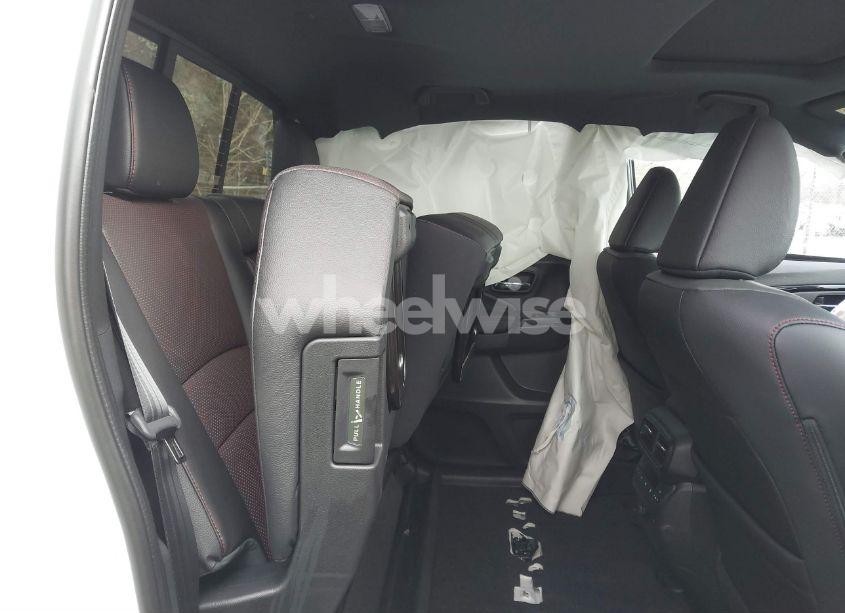 Photo 8 of 2025 Honda Ridgeline BLACK EDITION (VIN 5FPYK3F86SB012824)