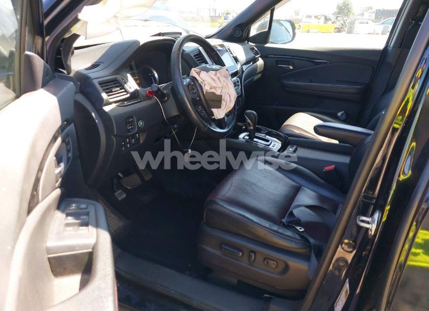 Photo 5 of 2017 Honda Ridgeline BLACK EDITION (VIN 5FPYK3F87HB027566)