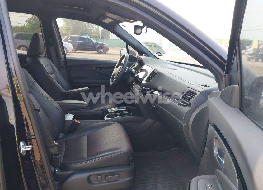 Photo 5 of 2020 Honda Ridgeline BLACK EDITION (VIN 5FPYK3F87LB026779)