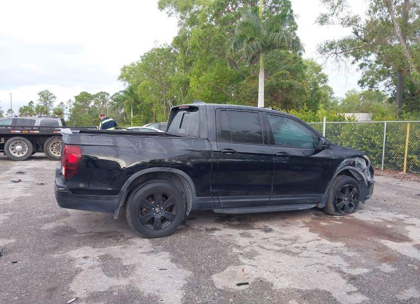 Photo 13 of 2017 Honda Ridgeline BLACK EDITION (VIN 5FPYK3F89HB016925)