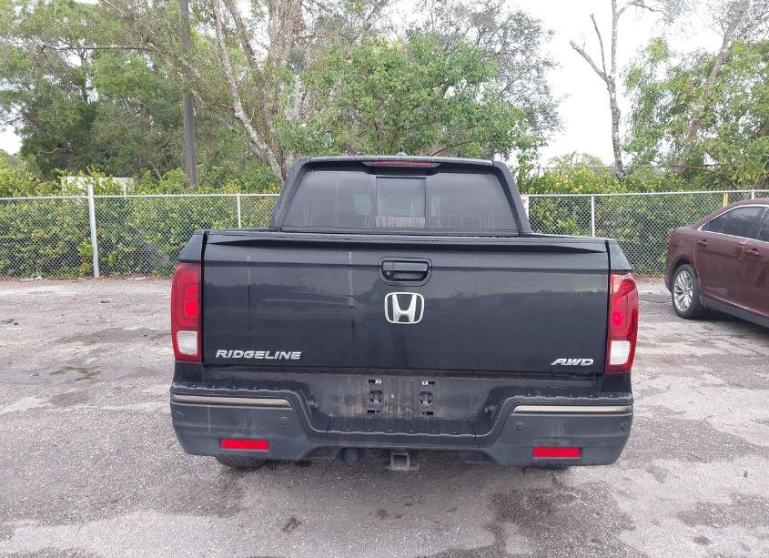 Photo 16 of 2017 Honda Ridgeline BLACK EDITION (VIN 5FPYK3F89HB016925)