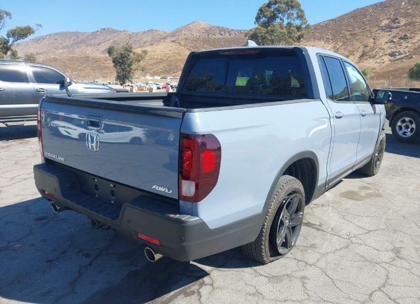 Photo 4 of 2023 Honda Ridgeline BLACK EDITION (VIN 5FPYK3F89PB033917)