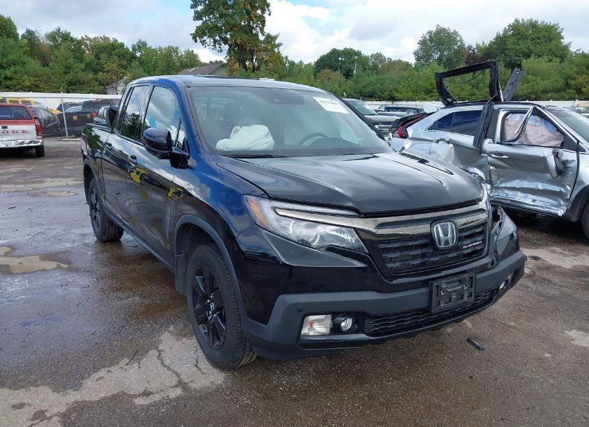 2019 Honda Ridgeline BLACK EDITION (VIN 5FPYK3F8XKB041839) main photo