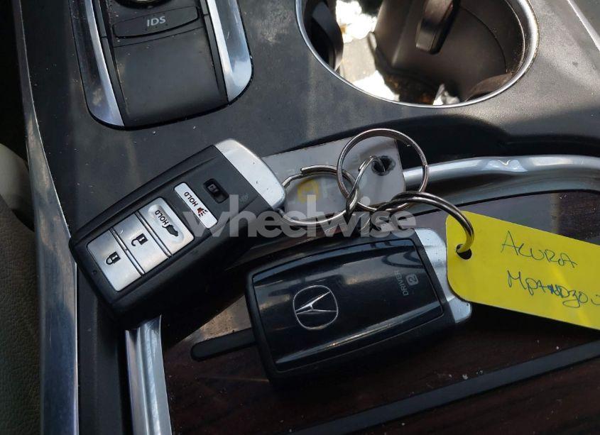 Photo 11 of 2016 Acura Mdx TECHNOLOGY ACURAWATCH PLUS PACKAGES/TECHNOLOGY PACKAGE (VIN 5FRYD3H4XGB017463)