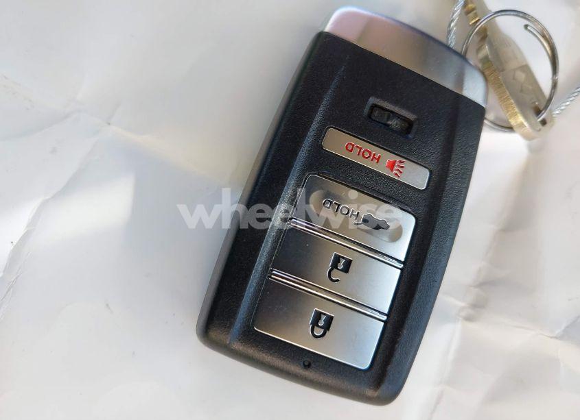 Photo 11 of 2016 Acura Mdx TECHNOLOGY ENTERTAINMENT PACKAGES/TECHNOLOGY, ENTERTAINMENT ACURAWATCH PLUS PACKAGES (VIN 5FRYD4H64GB045671)