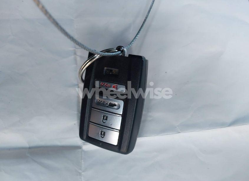 Photo 11 of 2016 Acura Mdx TECHNOLOGY, ENTERTAINMENT ACURAWATCH PLUS PACKAGES/W/TECH/ENTERTAINMENT (VIN 5FRYD4H67GB043672)