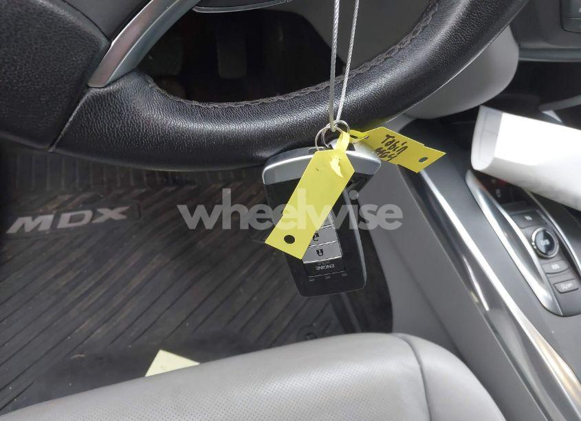 Photo 11 of 2016 Acura Mdx ADVANCE ENTERTAINMENT PACKAGES/ADVANCE PACKAGE (VIN 5FRYD4H93GB049964)