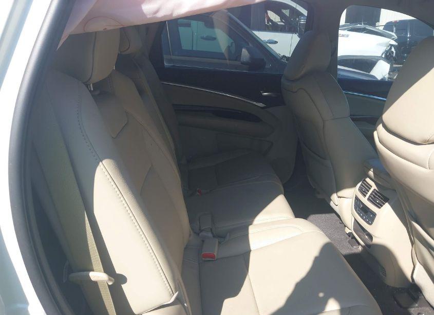 Photo 8 of 2016 Acura Mdx ADVANCE ENTERTAINMENT PACKAGES/ADVANCE PACKAGE (VIN 5FRYD4H96GB047142)