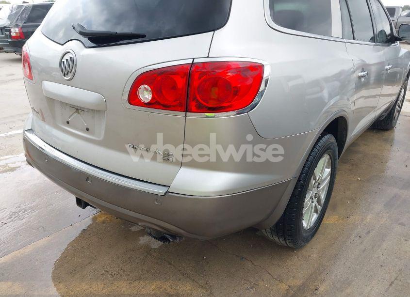 Photo 6 of 2008 Buick Enclave CX (VIN 5GAER13748J102418)