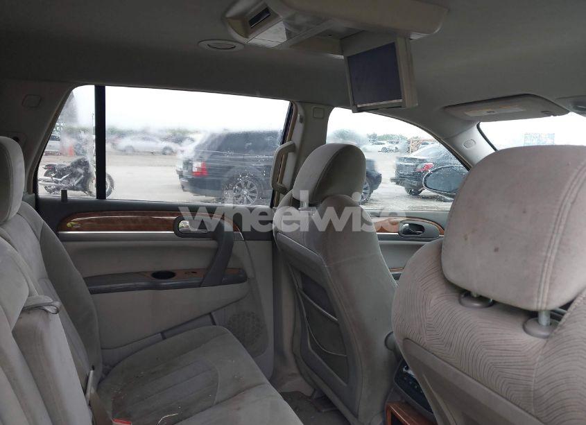 Photo 8 of 2008 Buick Enclave CX (VIN 5GAER13748J102418)