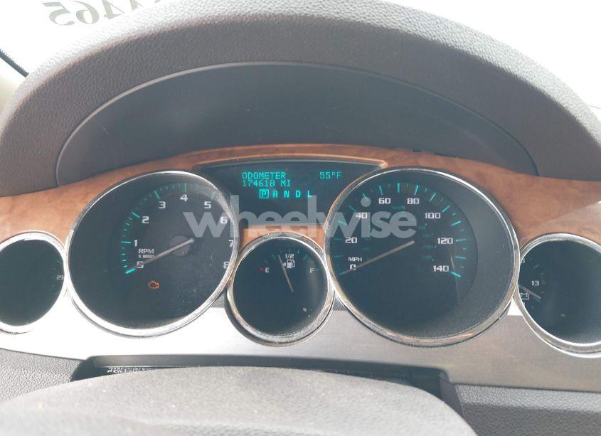 Photo 7 of 2008 Buick Enclave CX (VIN 5GAER13748J108980)