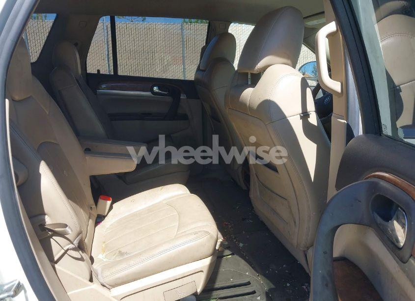 Photo 8 of 2008 Buick Enclave CXL (VIN 5GAER23718J269941)