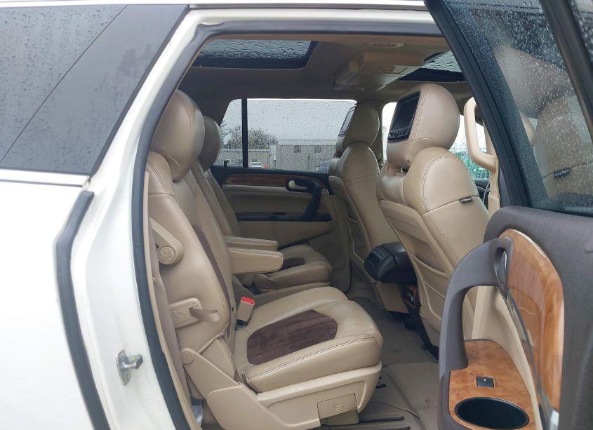 Photo 8 of 2008 Buick Enclave CXL (VIN 5GAER23738J136694)