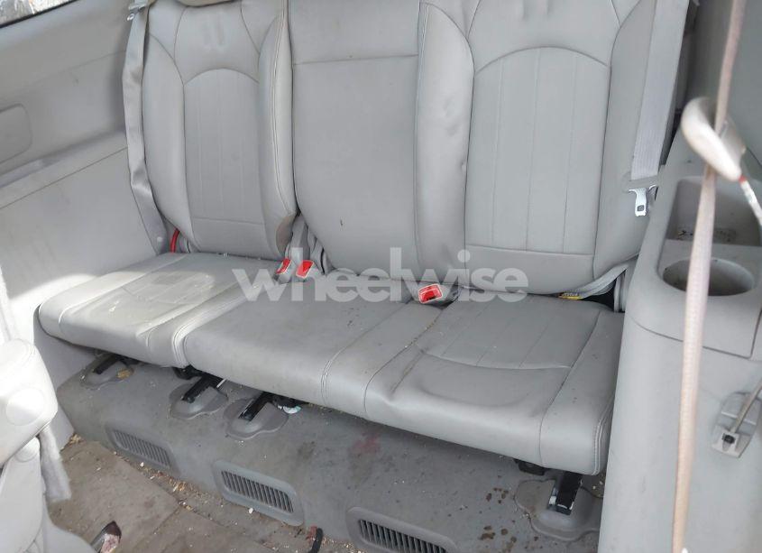 Photo 14 of 2008 Buick Enclave CXL (VIN 5GAER23748J111190)
