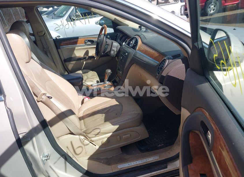 Photo 5 of 2008 Buick Enclave CXL (VIN 5GAER23748J117300)