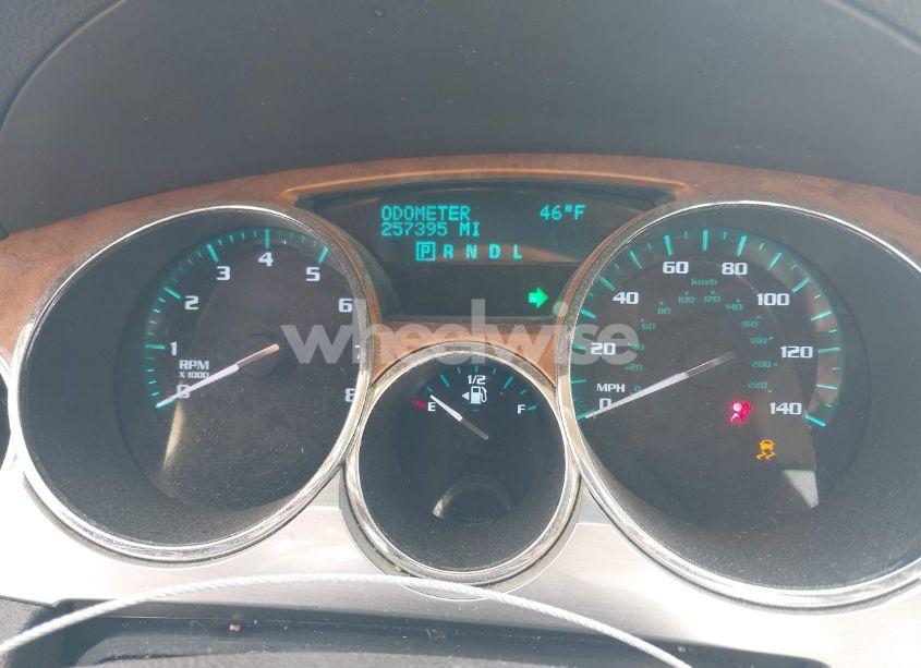 Photo 7 of 2008 Buick Enclave CXL (VIN 5GAER23748J117300)