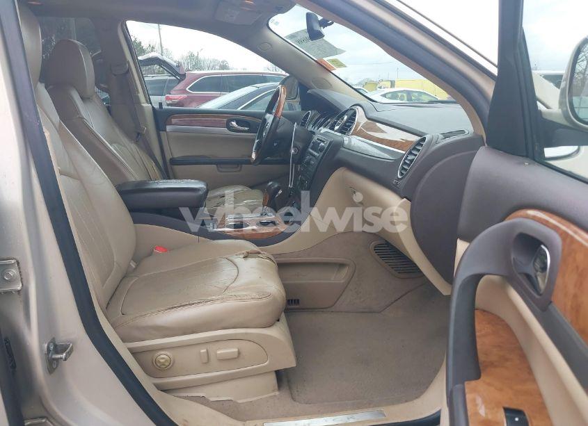 Photo 5 of 2008 Buick Enclave CXL (VIN 5GAER23748J246282)