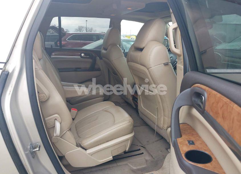 Photo 8 of 2008 Buick Enclave CXL (VIN 5GAER23748J246282)