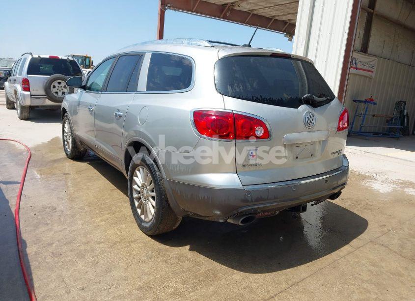 Photo 3 of 2008 Buick Enclave CXL (VIN 5GAER23758J269117)