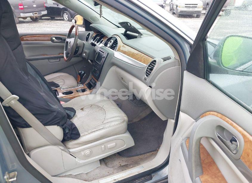 Photo 5 of 2008 Buick Enclave CXL (VIN 5GAER23768J237812)