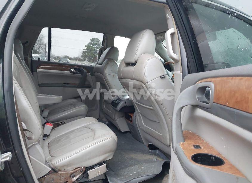 Photo 8 of 2008 Buick Enclave CXL (VIN 5GAER23768J307700)
