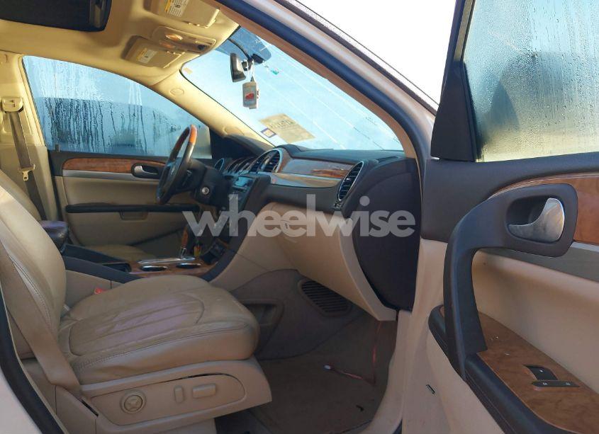 Photo 5 of 2008 Buick Enclave CXL (VIN 5GAER23788J140742)