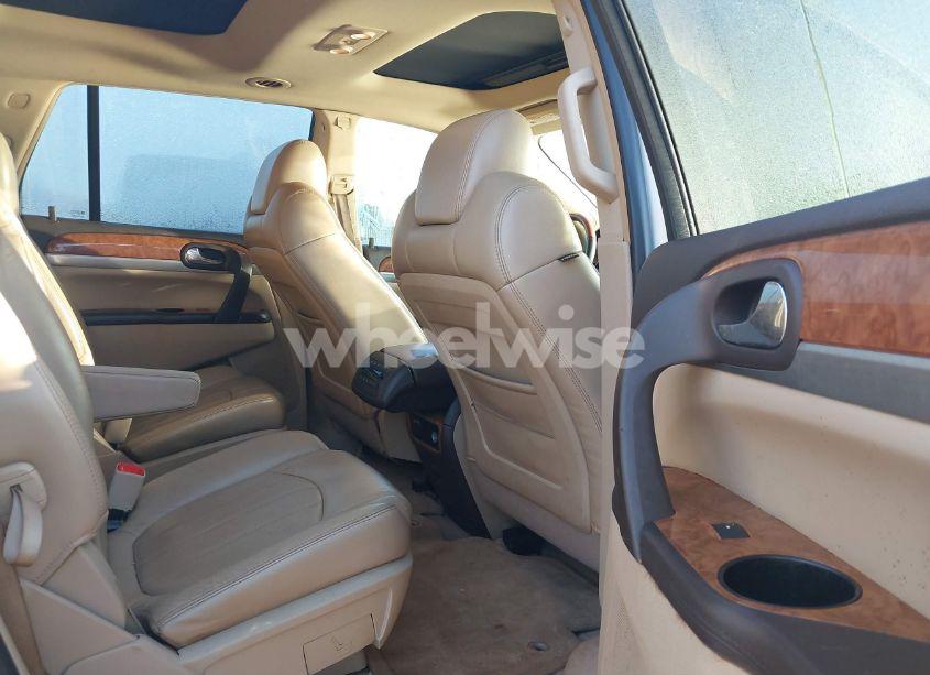 Photo 8 of 2008 Buick Enclave CXL (VIN 5GAER23788J140742)